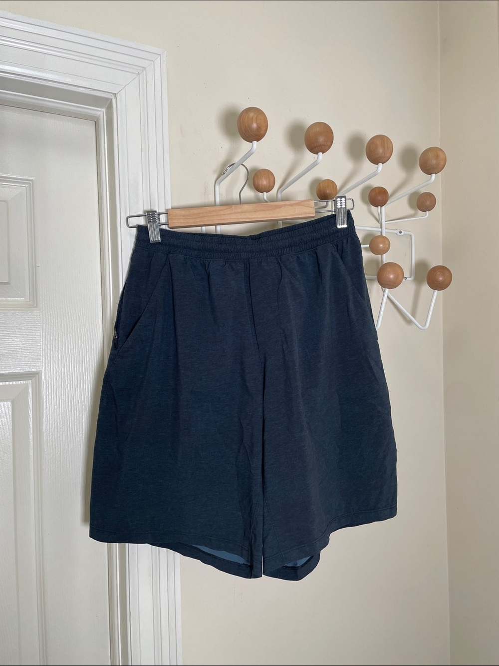 Lululemon - Classic Athletic Shorts - Navy - M